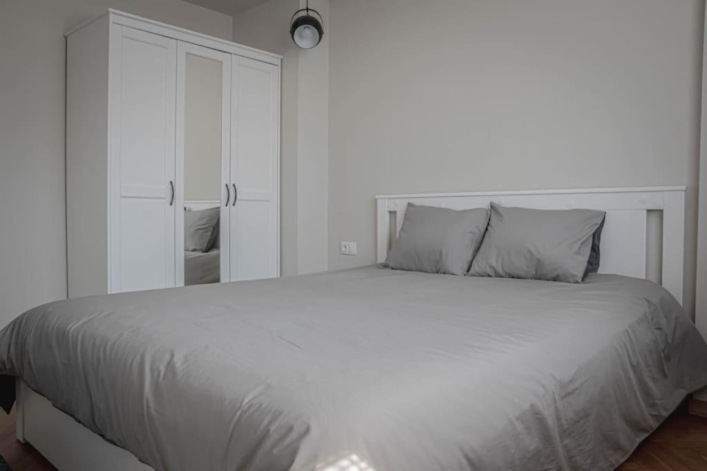 Central Apartment In Варна Екстериор снимка